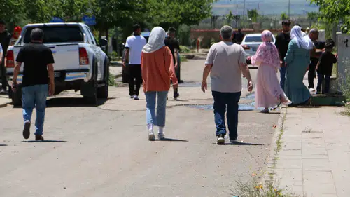 Diyarbakır mezarlıklarında bayram yoğunluğu trafiği kilitledi