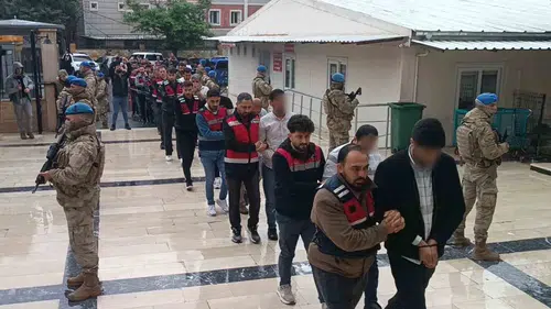 Askerlikten kaçmak için sahte rapor düzenleyen şebekeye operasyon