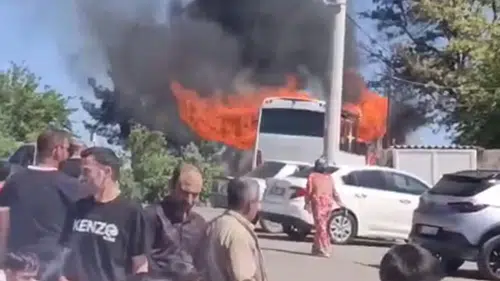 Viranşehirde ziyaretçi otobüsü küle döndü