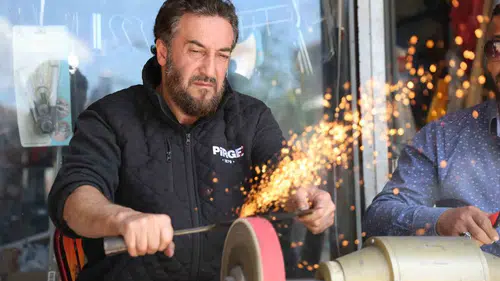 Elazığlı bıçak ustaları bayram mesaisinde sınırları zorluyor