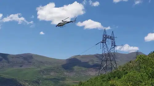 Diyarbakırda elektrik hatlarına helikopterli müdahale dönemi