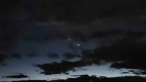 Van gökyüzünde nadir gezegen buluşması