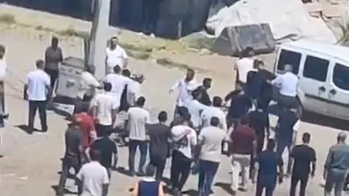 Diyarbakır'da Nevzat Bahtiyar'ın yakınlarının karıştığı kavgada 15 kişi serbest