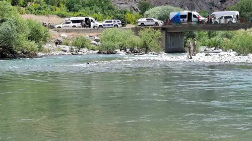 Bingöl’de piknik dönüşü çayda kaybolan genci arama çalışması sürüyor