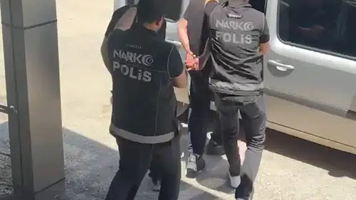 Tunceli polisine takılan ticari takside uyuşturucu operasyonu
