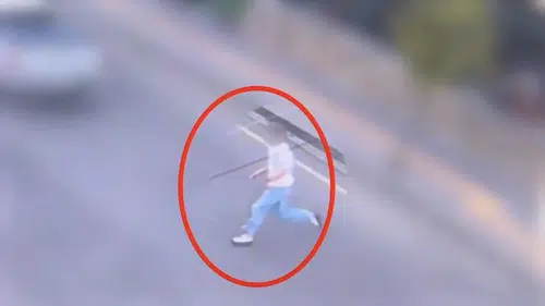 Bingöl sokaklarında aranan iki şüpheli yakayı ele verdi
