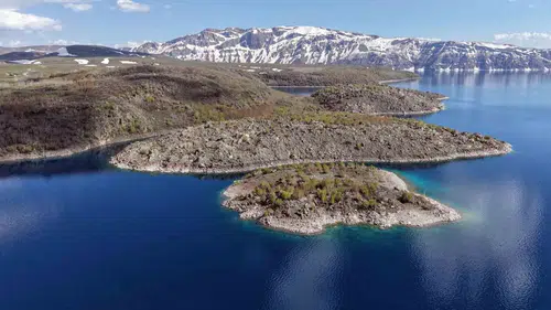 Nemrut Krater Gölü ziyaretçilerini ağırlamaya hazır