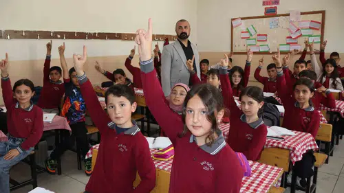 Vanlı öğrencilerden dünya çapında matematik başarısı