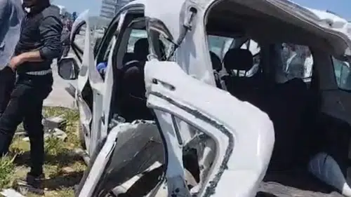 Van'da feci kaza İki araç çarpıştı, 4 kişi hayatını kaybetti