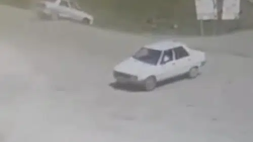 Siverek’te akaryakıt istasyonuna giriş kazası ucuz atlatıldı