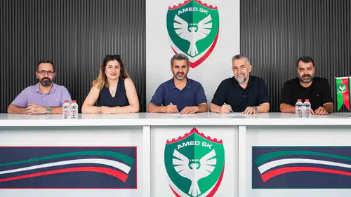 Amedspor yeni dönem için Serkan Reçber ile el sıkıştı
