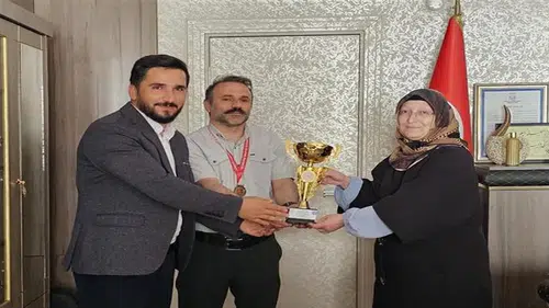 Hakkari’de raketleri din görevlileri konuşturdu