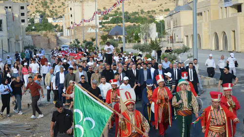 Mardin Yeşilli kirazın bereketiyle şenlendi
