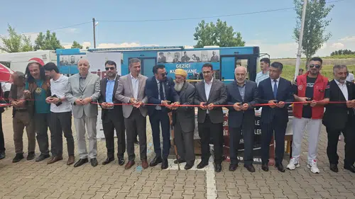 Muşlu öğrenciler tarihe yön veren kahramanları sahneye taşıdı