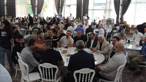 Mardin'de bir yıllık kan davası el sıkışmayla bitti