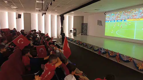 Vanlı gençler Dünya Kupası mesaisinde buluştu