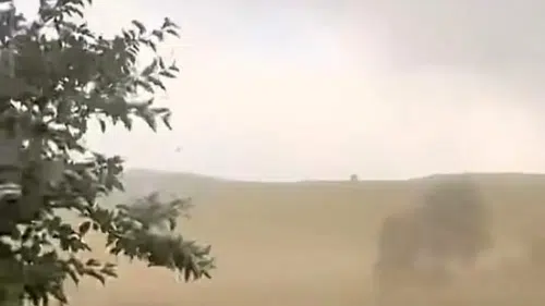 Bingöl Sudüğünü köyünde fırtına paniği kamerada