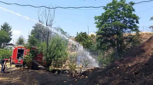 Siirt’te bir iş makinesi az kalsın faciaya yol açıyordu