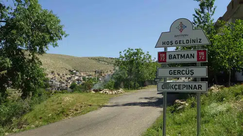 Batman’ın sarp yamaçlarında traktöre inat asırlık gelenek sürüyor