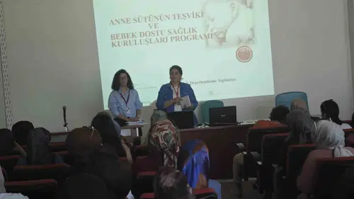 Elazığlı sağlıkçılar anne sütünü yaygınlaştırmak için kolları sıvadı