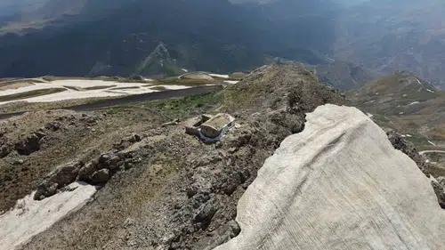 Batmanlılar 40 derece sıcakta kartopu oynuyor