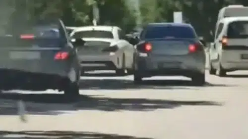 Elazığ trafiğinde tehlikeli şov kameraya yansıdı