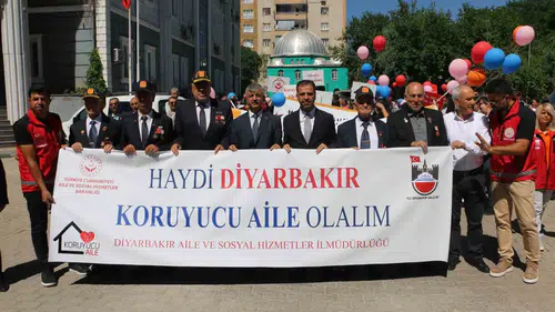 Diyarbakır sokaklarında koruyucu aile çağrısı