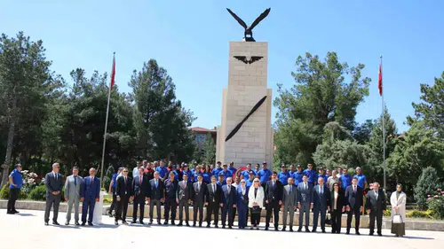 Diyarbakırlı infaz koruma personeli şehitleri andı