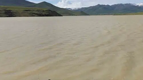 Erciş Koçköprü Barajı doldu taştı