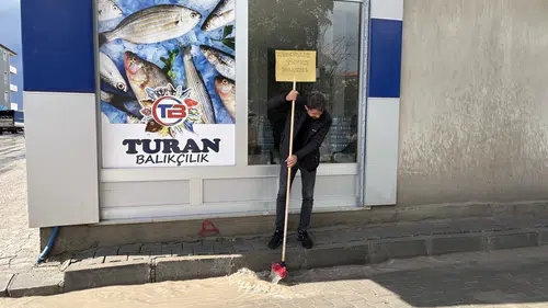 Diyadin’de sağanak hayatı durma noktasına getirdi