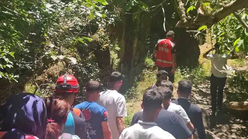 Hakkari’de şelale gezisi kaza ile bitti