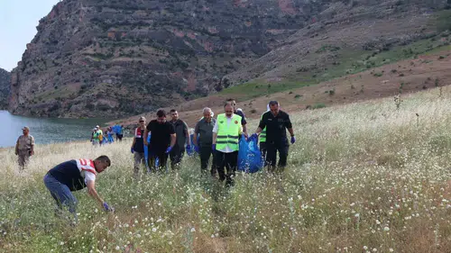 Botan Vadisi'nde temizlik günü