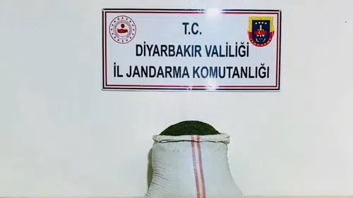 Diyarbakır jandarmasından uyuşturucu operasyonu
