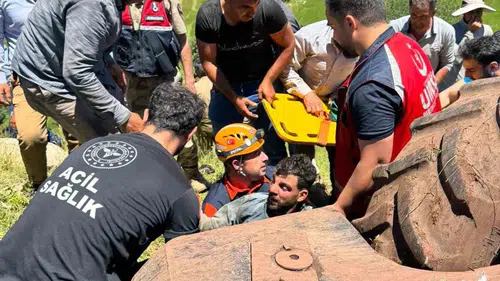 Tillo’da traktör kazası genç sürücüyü ağır yaraladı