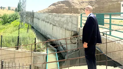Esendere sınırında yeni sosyal alanlar için beton duvarlar yükseliyor