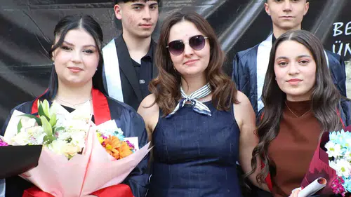 Hakkari Atatürk Anadolu Lisesi mezunlarını uğurladı