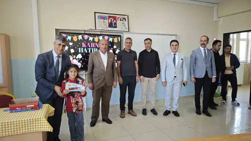 Ahlat'ta 12 bin öğrenci için yaz tatili başladı
