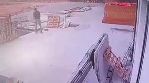 Şanlıurfa'da 33 milyon liralık yangının ilk anları kamerada