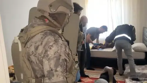 Elazığ merkezli dört ilde iş yeri kurşunlama operasyonu