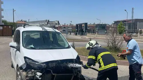Siirt'te Emniyet Müdürlüğü yakınında trafik kazası
