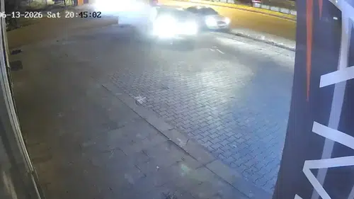 Bingöl’de trafik kazası iş yerini teğet geçti