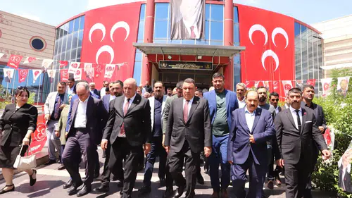 Baver Bulut MHP Kayapınar İlçe Başkanlığı görevine yeniden getirildi