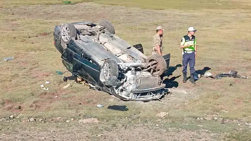 Özalp ilçesinde devrilen otomobilde bulunan 4 kişi yaralandı