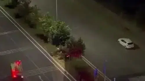 Kayapınar ilçesinde yük treni ile otomobil çarpışması sonucu iki kişi yaralandı