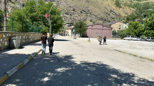 Van sallandı 3.6 büyüklüğündeki sarsıntı kısa süreli panik yaşattı