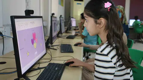 Diyarbakırlı öğrenciler yaz tatilini verimli kurslarla değerlendiriyor
