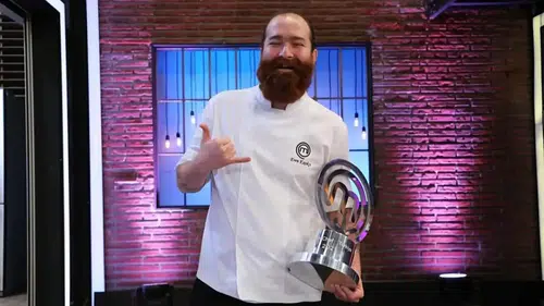 MasterChef şampiyonu Eren Kaşıkçı’nın ani ölümü gastronomi dünyasını yasa boğdu: Şefin vefatına dair tüm detaylar