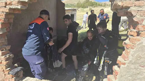 Van'da kaybolan iki yaşındaki çocuk kuyuda yaşamını yitirdi