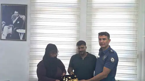 Muş Bulanıkta hastane bahçesinde unutulan altınlar sahibine ulaştı