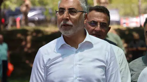 Bakan Işıkhan Elazığda çevre temizliği projelerine destek sözü verdi